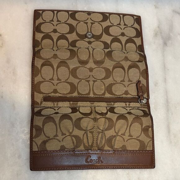 Coach Ashley Jacquard Signature Logo Full Size Wallet - Picture 12 of 15